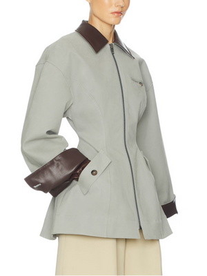 LUCITO - Giacca cropped oversized in PU grigio chiaro