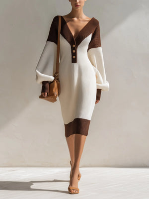 EDA - Abito Midi Oversize in Maglia Color Block con Scollo V e Bottoni