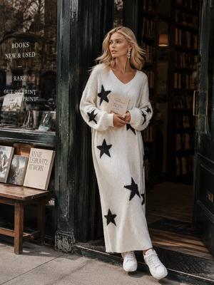 SOFIA - Maxi dress in maglia avorio con stelle oversize