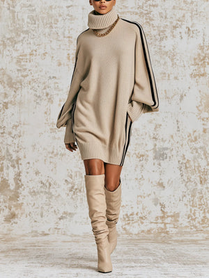 EUGENIA - Abito in maglia oversize a collo alto con banda laterale