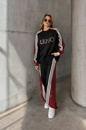 LIUJO Coordinato • Misto cotone • Design color block rosso e nero con tre strisce bianche laterali e logo ricamato — Argentina — SHOT 1