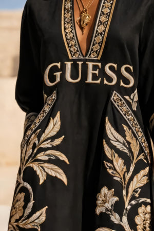 GUESS 6 X Vestito • Tessuto morbido • Ricami dorati e bordi in pizzo — Carlotta — SHOT 3