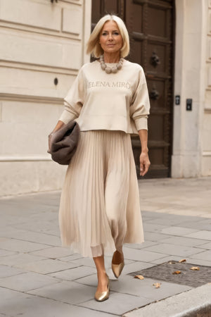 Coordinato • Tessuto morbido e leggero • Top ampio con maniche lunghe e gonna plissettata — Celina — foto 3