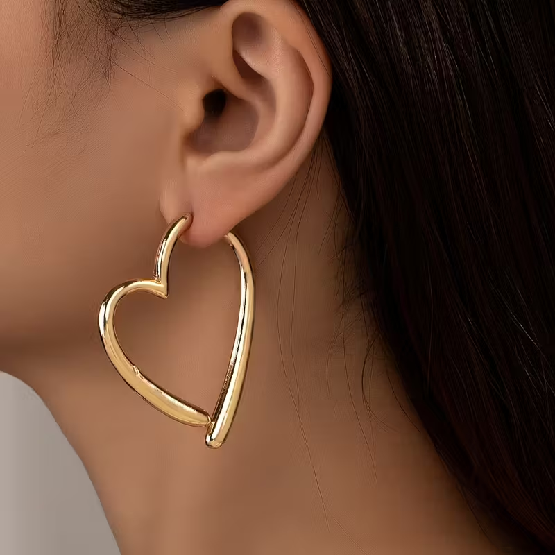 BELINDA - Orecchini grandi a cuore dorati
